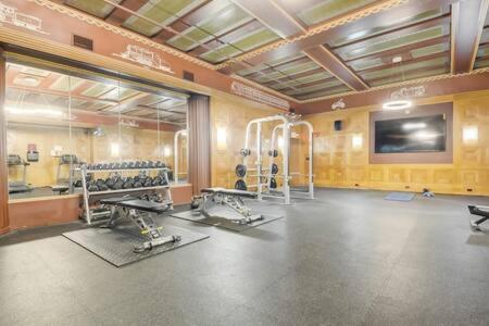 Cozysuites - 1Br With Direct Skybridge Access #1 인디애나폴리스 외부 사진