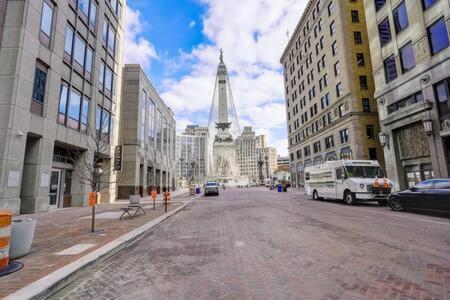Cozysuites - 1Br With Direct Skybridge Access #1 인디애나폴리스 외부 사진